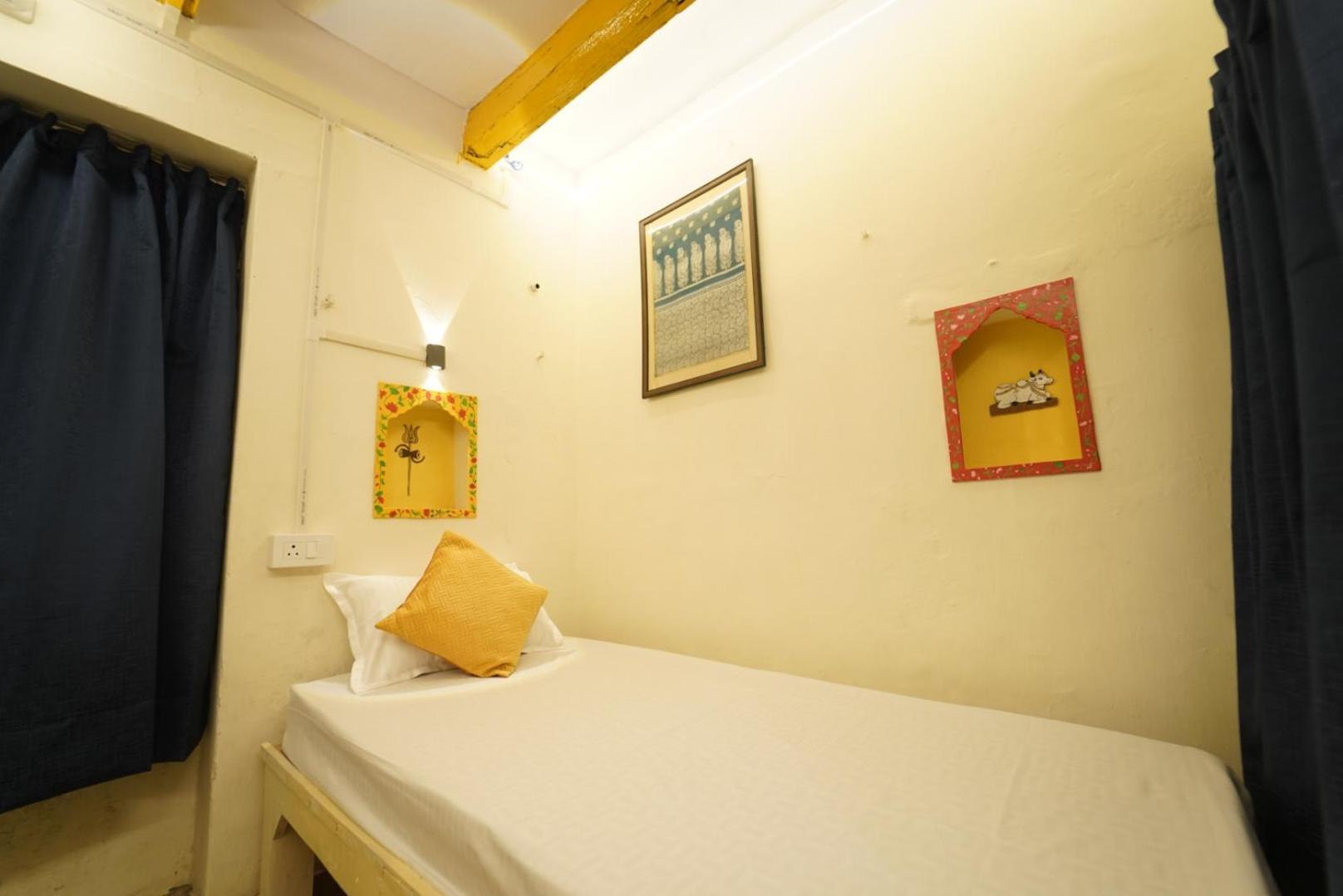 Kailash Heritage Homestay فاراناسي المظهر الخارجي الصورة